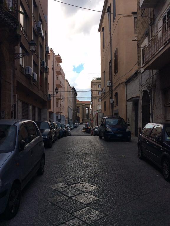 La Casetta Al Massimo By Domusicily Palermo Kamer foto