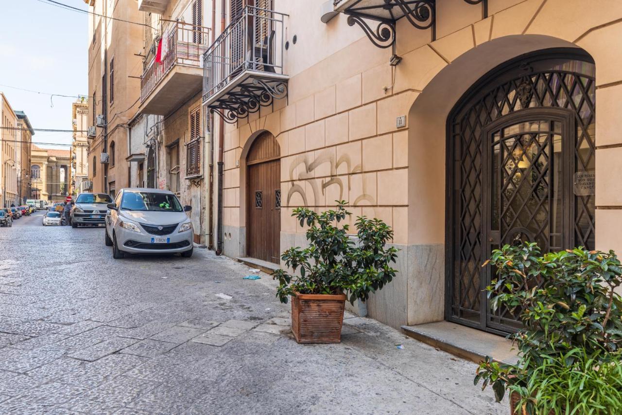La Casetta Al Massimo By Domusicily Palermo Buitenkant foto